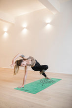 Load image into Gallery viewer, best grip foldable travel yoga mat